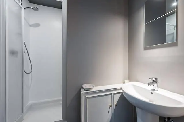 Ricci Apartment Florence Homestay